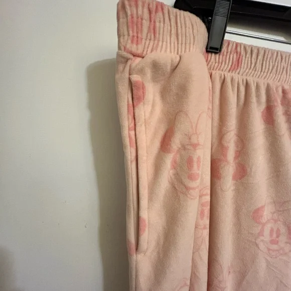 Disney 100 Ladies’ Pink Plush Minnie Mouse Pajama Set, Size XL - Picture 7 of 10